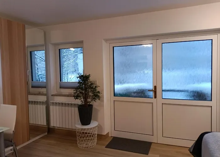 Eliska V Karolince Appartement